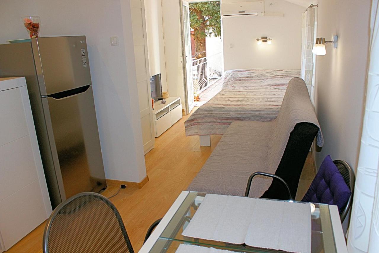 Apartment Studio Olga Novi Vinodolski Exteriör bild